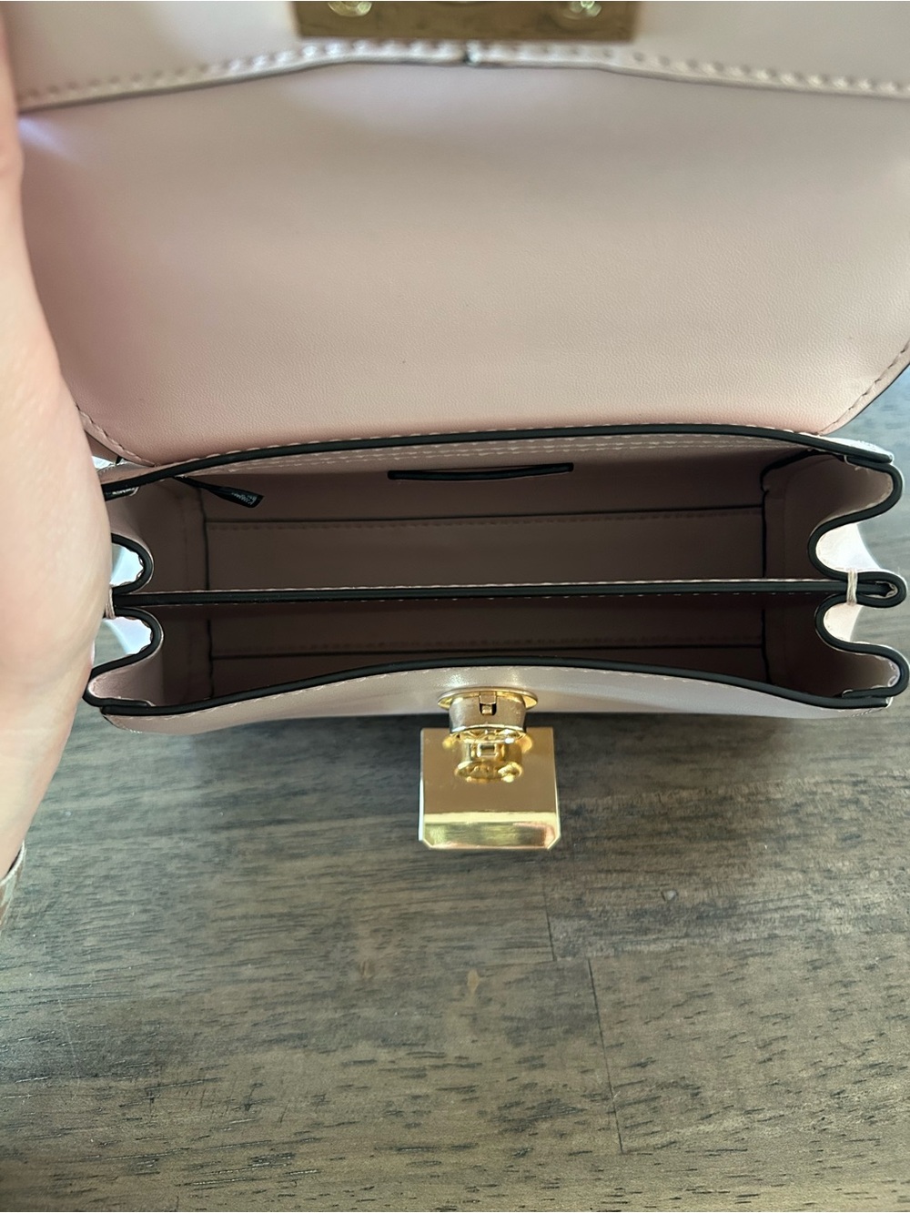 SOLD MICHAEL Michael Kors Pink Leather Crossbody with Gold Chain - Picture 15 of 16